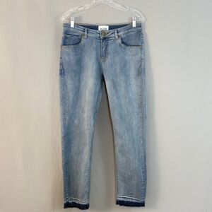 Chic Light Blue Ankle Jeans